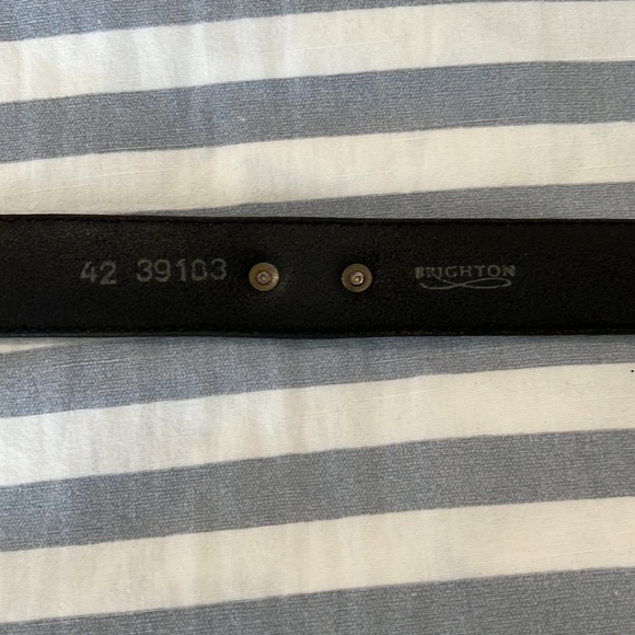 BLACK leather Brighton belt with silver buckle and accents - Picture 7 of 13